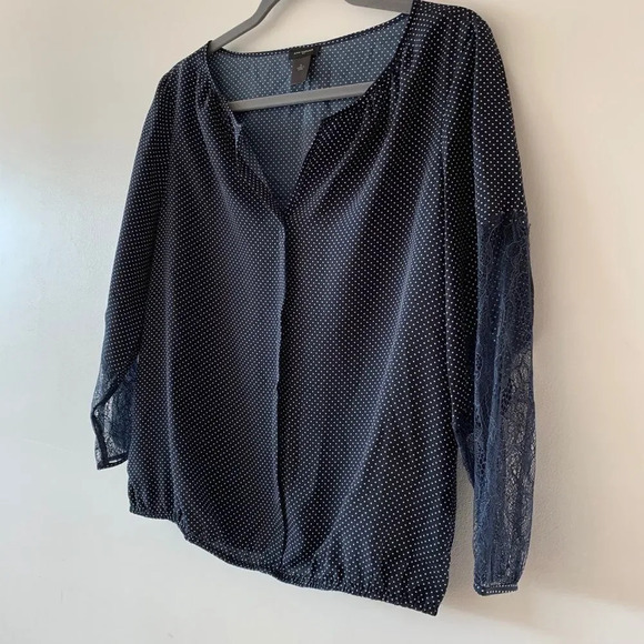 Ann Taylor Navy Microdot Popover Tunic Lace Woman’s Size Small Spring Top Preppy - Picture 10 of 10